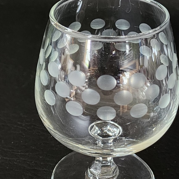 Pair of Vintage Etched Polka Dot Crystal Brandy Glasses Snifters - Picture 4 of 10